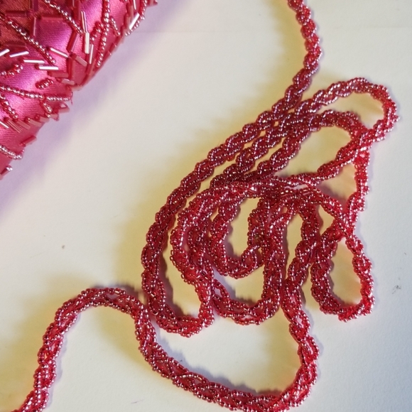 Beaded evening shoulder clutch NWOT - Picture 3 of 8